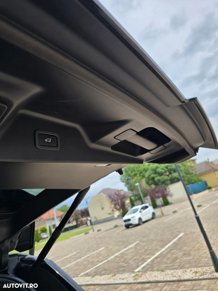 Land Rover Range Rover Vogue - 31