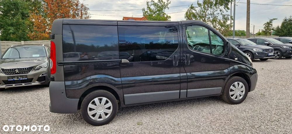 Opel Vivaro - 14
