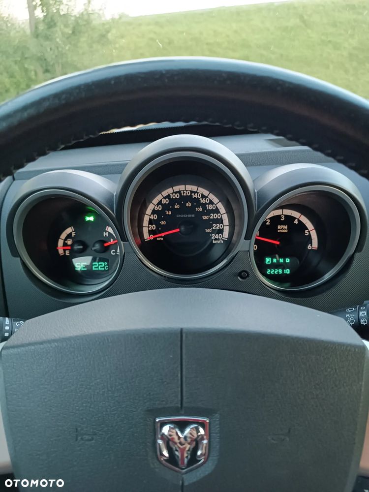 Dodge Nitro 2.8 CRD SE - 6