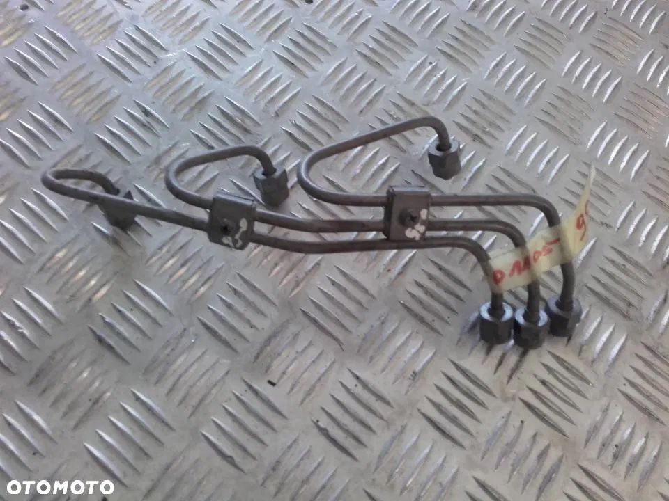 PRZEWODY ZASILAJĄCE WTRYskowe paliwa kubota d1105 - 1