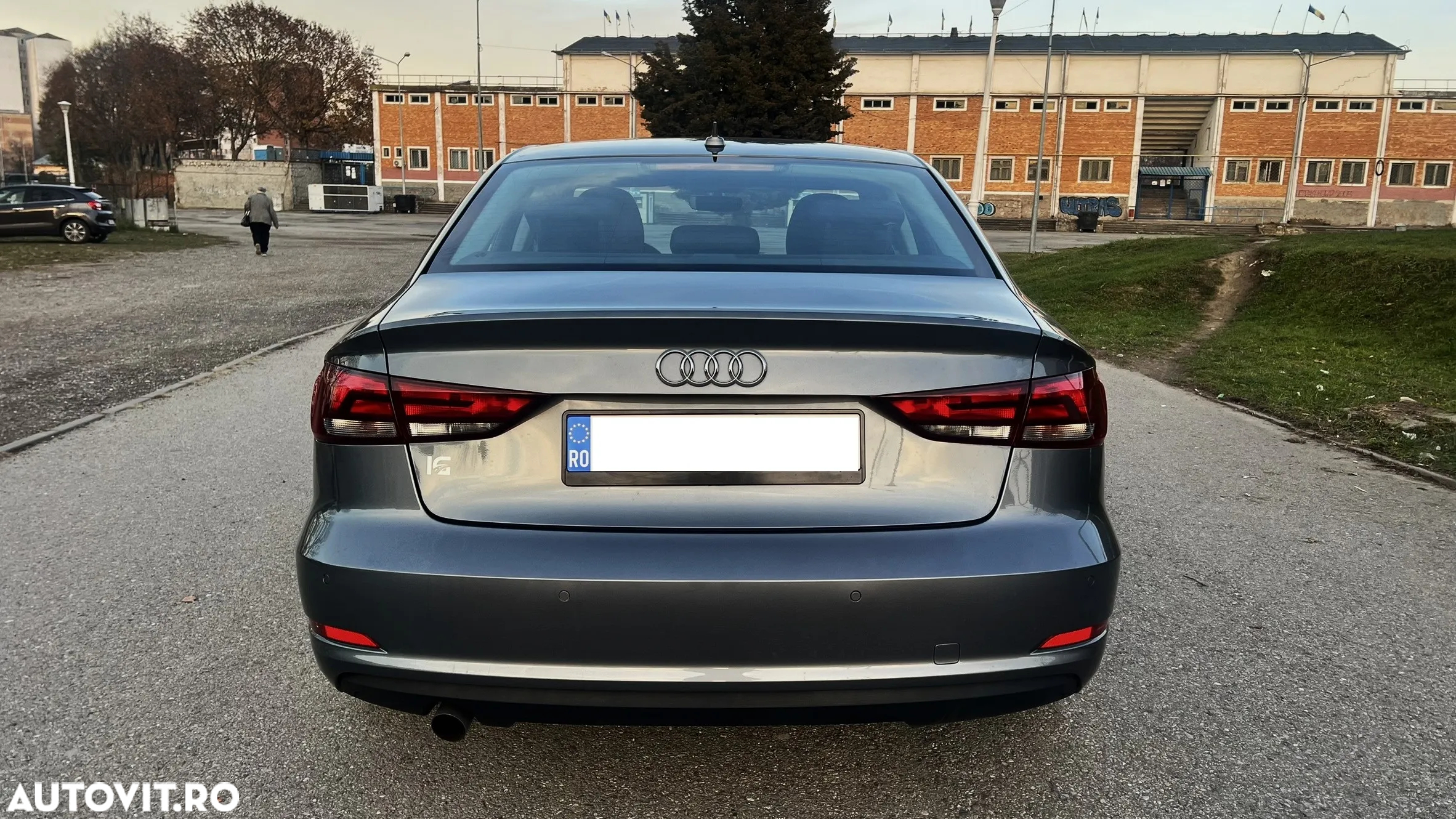 Audi A3 1.6 TDI Limousine - 6