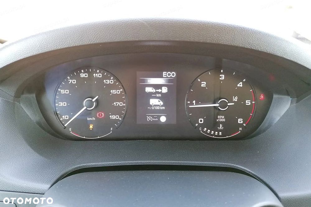 Opel Movano 3.3t L2H2 2.2 120KM - 10