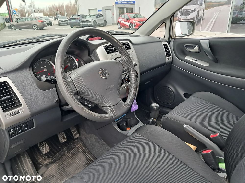 Suzuki Liana 1.6 - 7