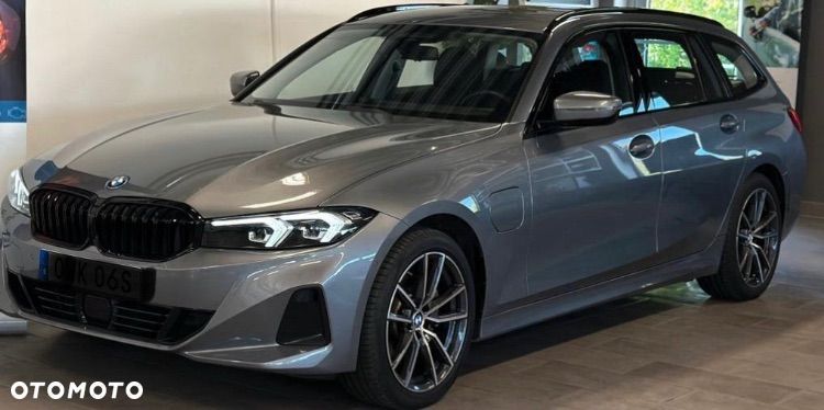 BMW Seria 3 ver-330e-sport-line - 1
