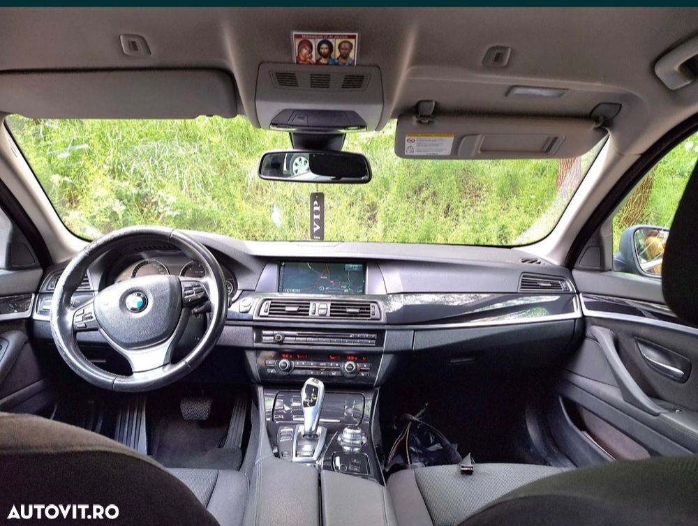BMW Seria 5 525d Aut. - 10