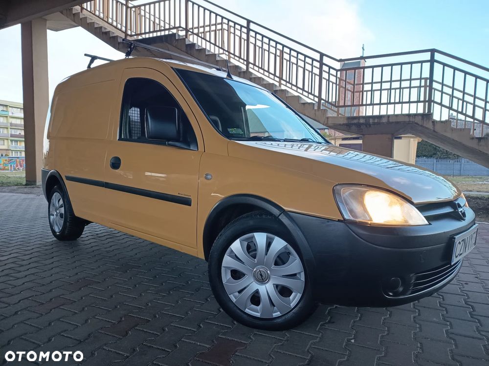 Opel Combo Tour Enjoy - 9