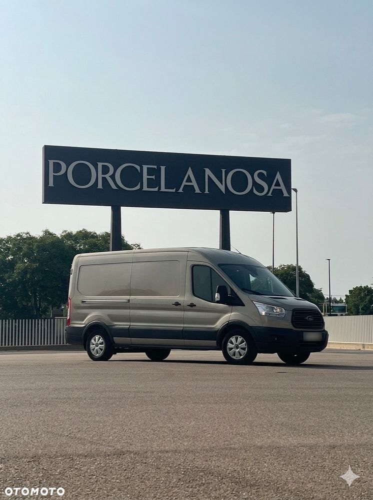 Ford Transit - 1