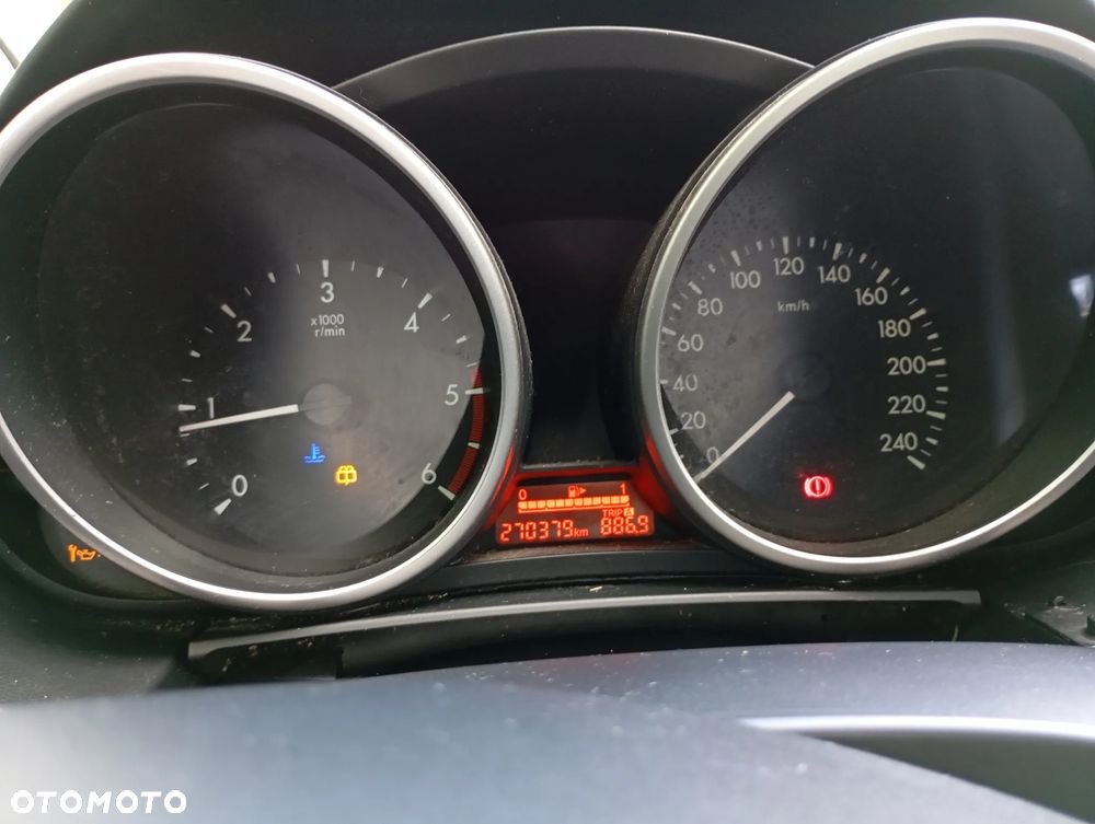 Mazda 5 - 7