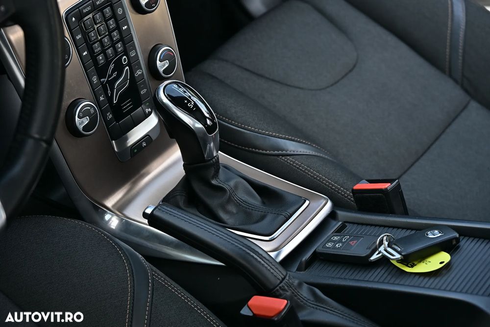 Volvo V40 D2 Geartronic Momentum - 12