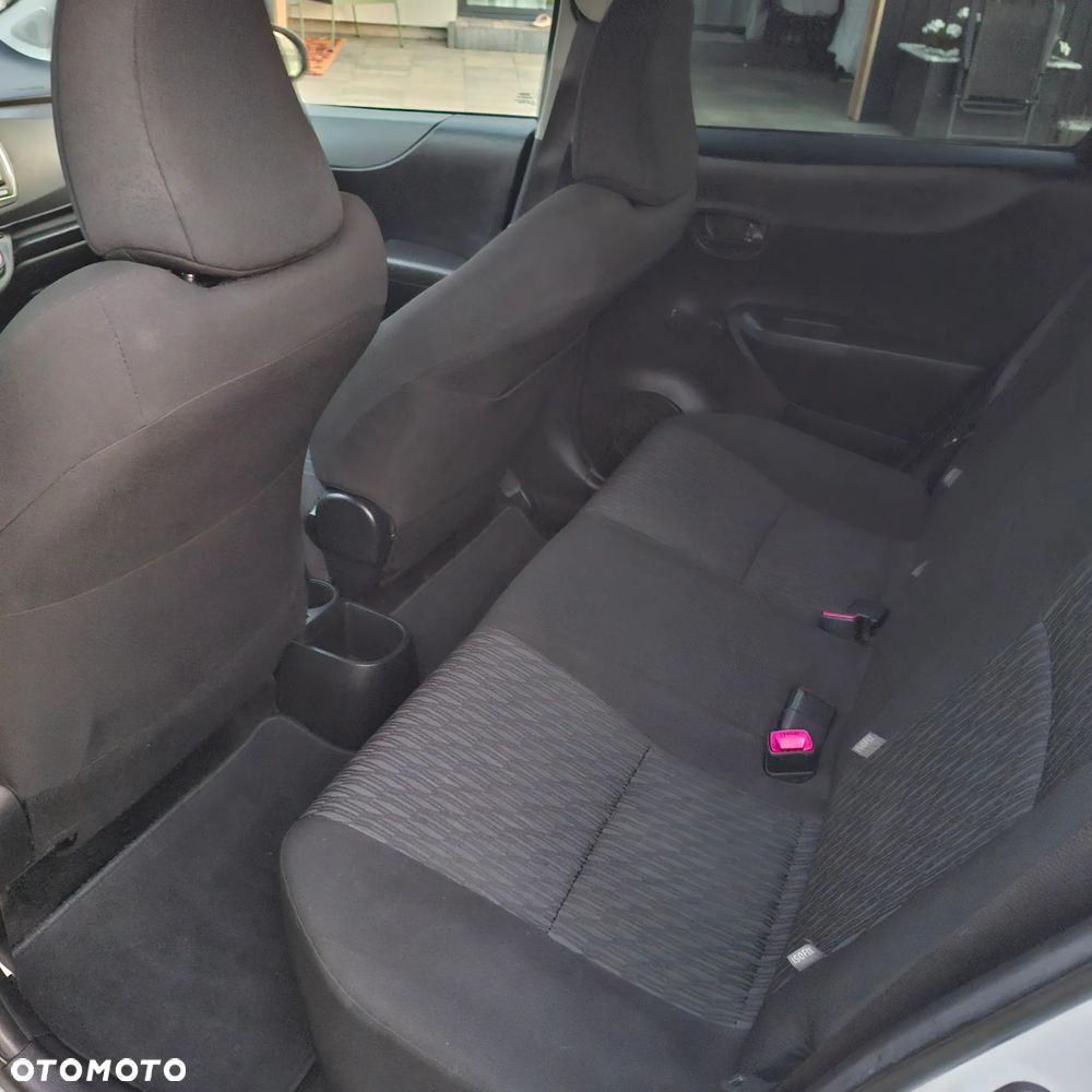 Toyota Yaris 1.4 D-4D Premium - 13