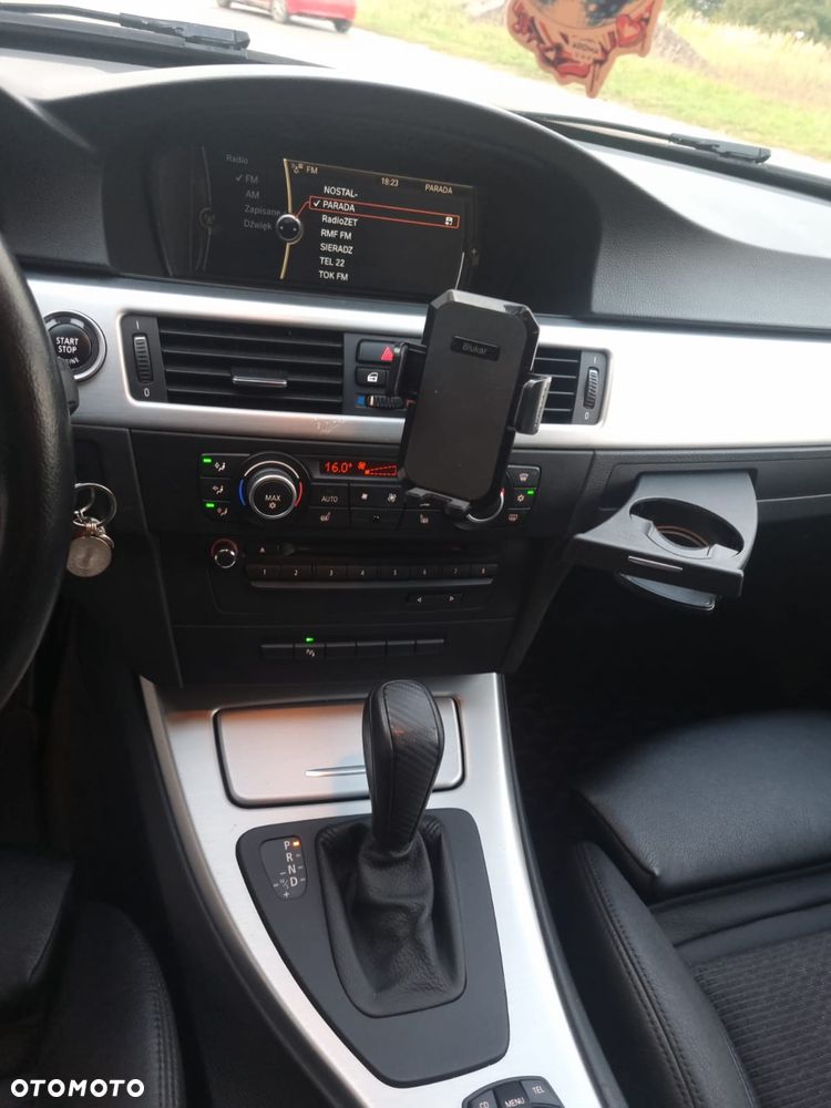 BMW Seria 3 320d DPF Edition Lifestyle - 21