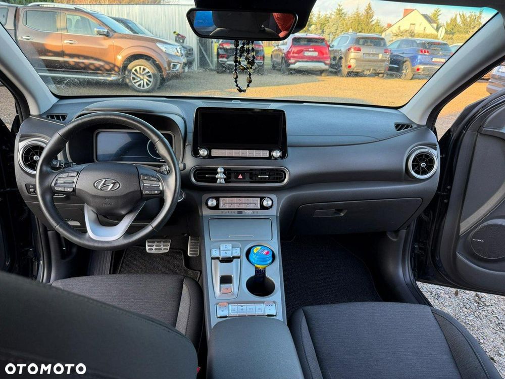 Hyundai Kona 39kWh Executive - 6