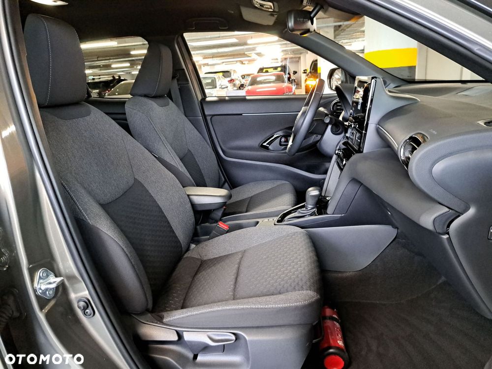 Toyota Yaris Cross Hybrid 1.5 Style - 16