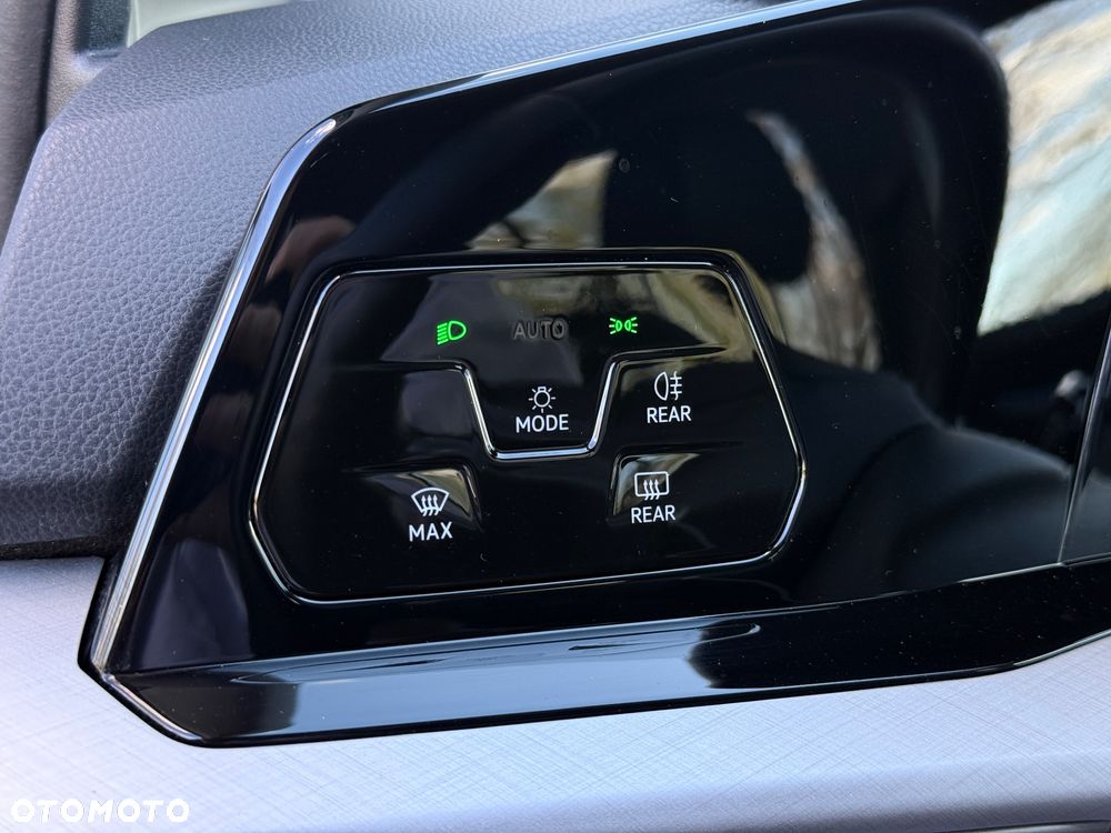 Volkswagen Golf Variant 1.0 eTSI OPF DSG Life - 18