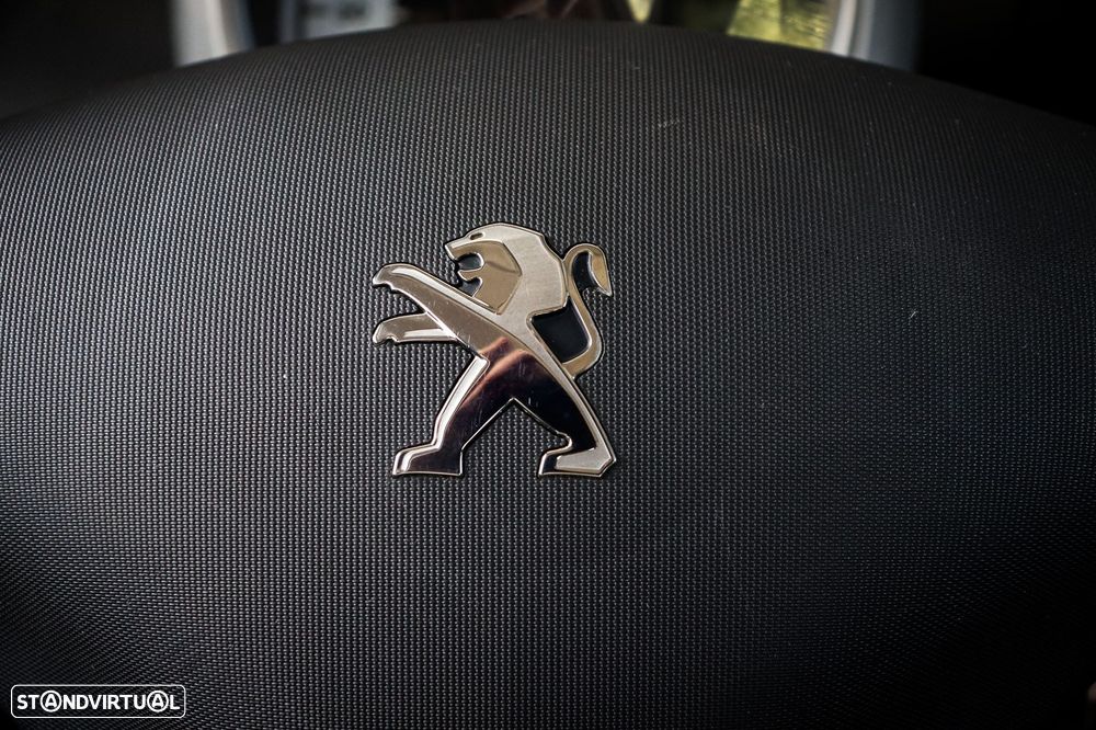 Peugeot 107 1.0 Access - 21