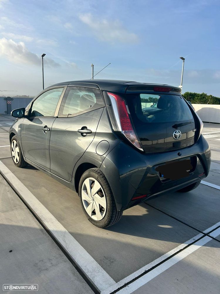 Toyota Aygo 1.0 - 4