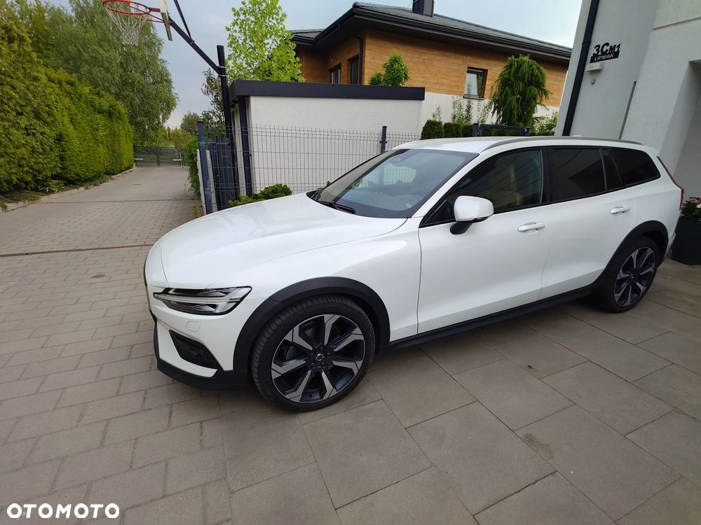 Volvo V60 Cross Country - 21