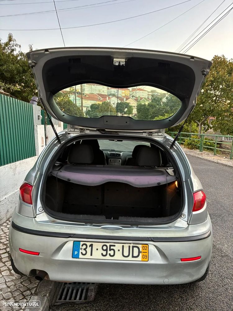 Alfa Romeo 145 1.4 TS 16V - 5