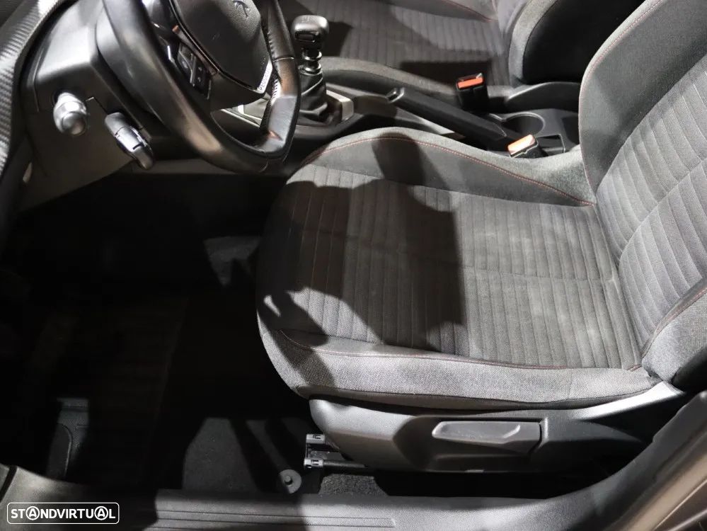 Peugeot 2008 PureTech 100 Active - 10