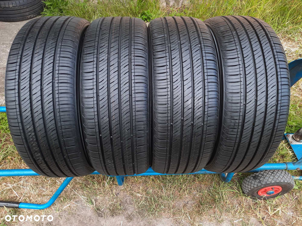 Opony letnie klasy średniej KUMHO 215/50/18 NOWE DEMO 2022 r.