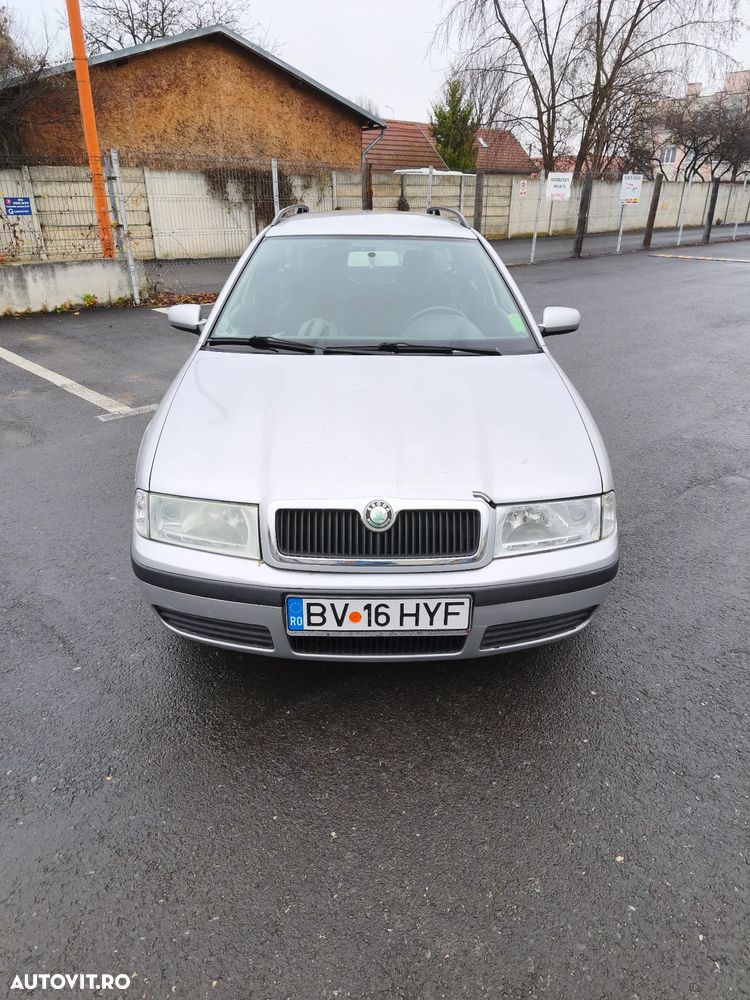 Skoda Octavia 1.6 Combi Tour - 3