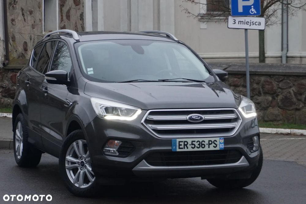 Ford Kuga 2.0 TDCi 2x4 Titanium - 3