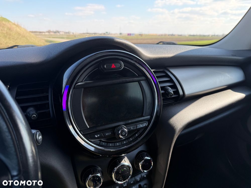 MINI ONE Standard - 27