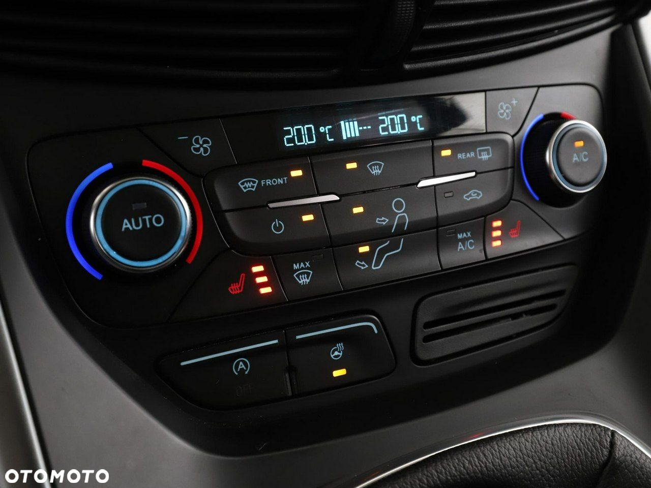 Ford Kuga 2.0 TDCi AWD Edition - 28