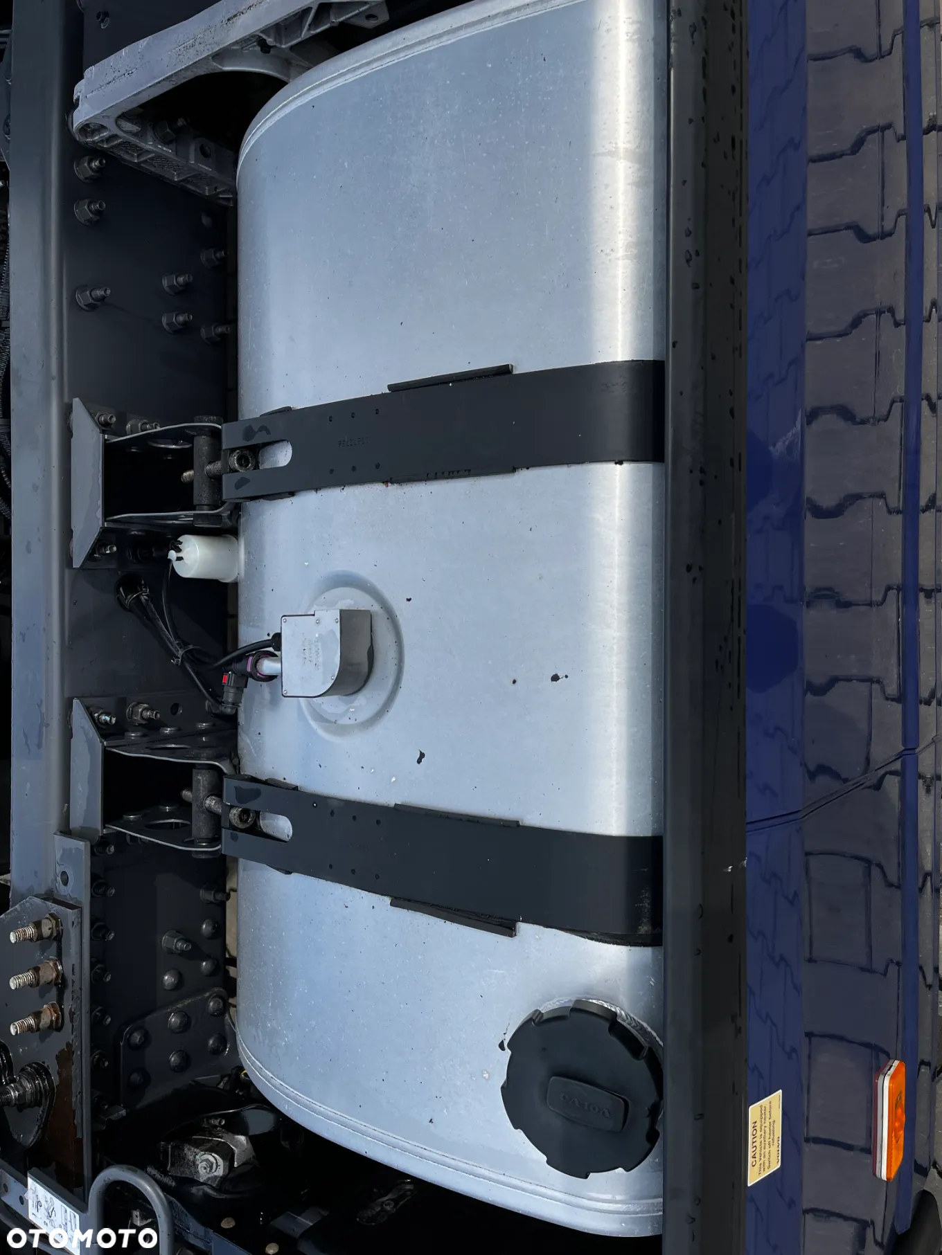Volvo FH 500 SPROWADZONY Z FRANCJI  DWA ZBIORNIKI LODÓWKA - 7