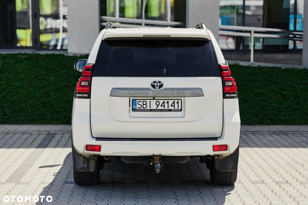 Toyota Land Cruiser LC 2.8 D-4D Invincible - 12