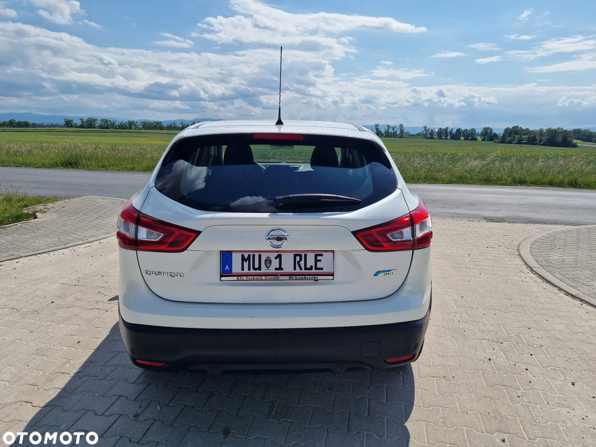 Nissan Qashqai 1.6 DCi Acenta EU6 - 10