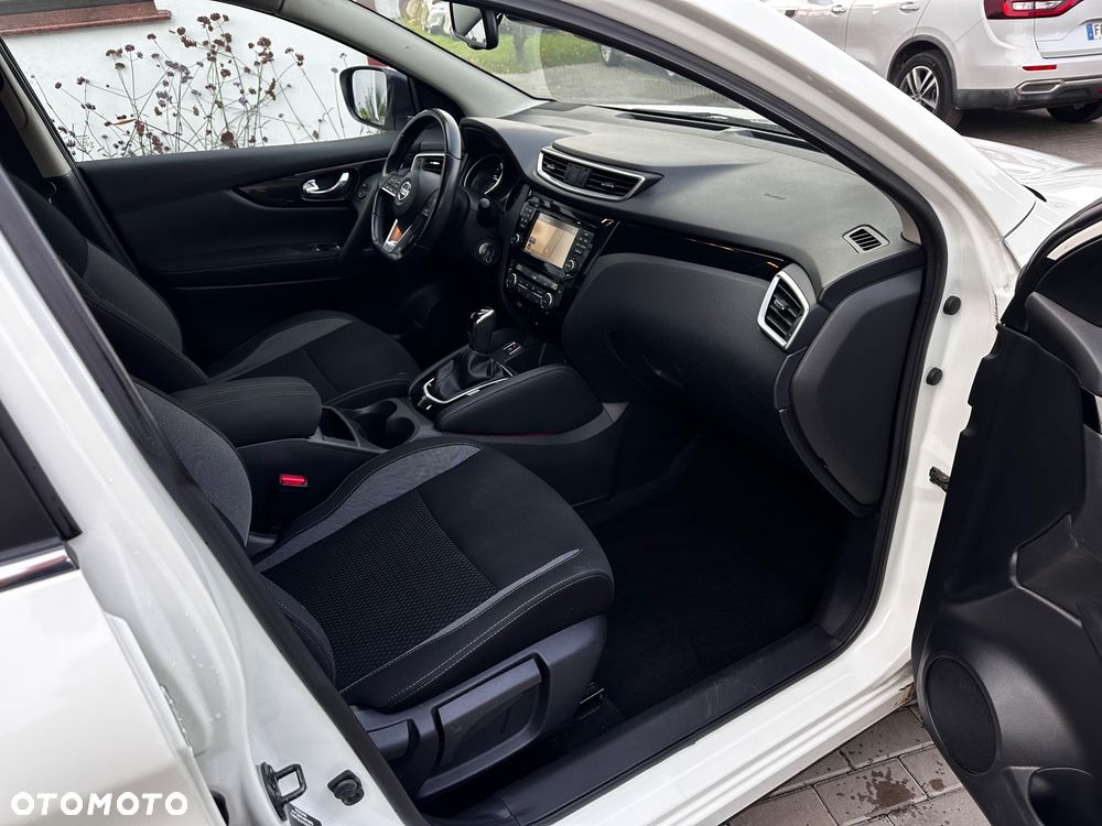 Nissan Qashqai 1.6 DCi Xtronic N-Connecta - 30