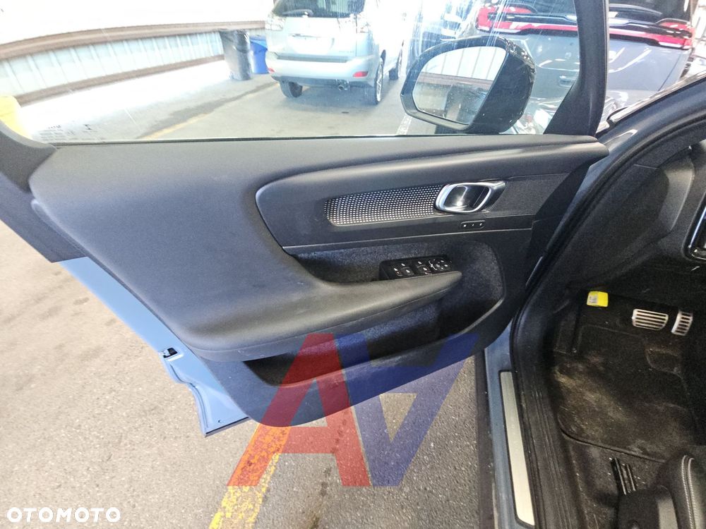 Volvo XC 40 - 8