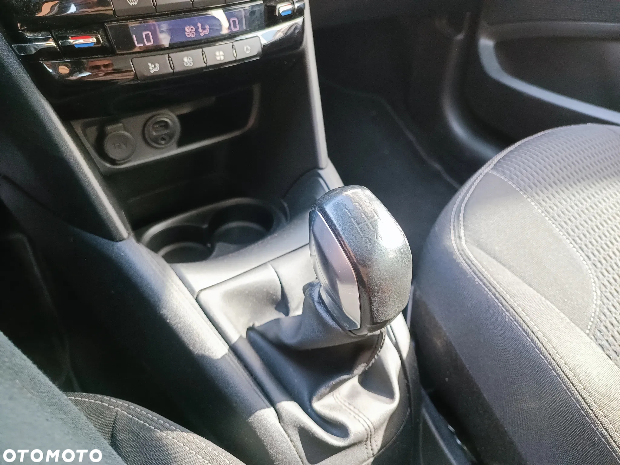 Peugeot 208 1.2 PureTech Allure S&S - 29