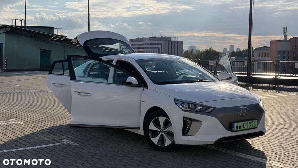 Hyundai IONIQ Electric Premium - 12