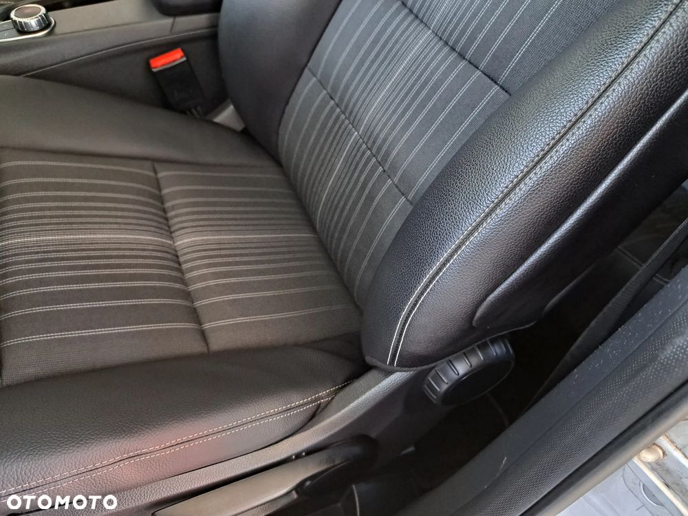 Mercedes-Benz Klasa B 200 (BlueEFFICIENCY) - 27