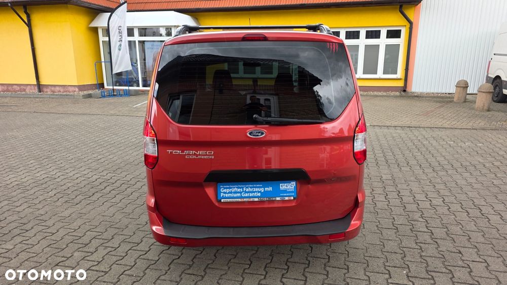 Ford Tourneo Courier - 7
