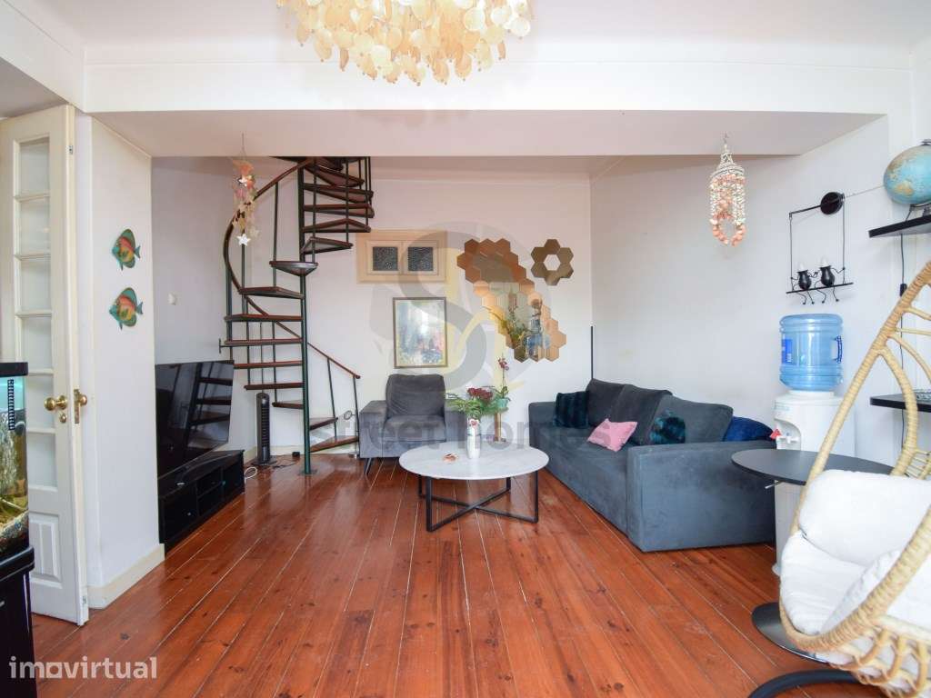 Apartamento T5 no Centro Histórico de Carcavelos - Grande imagem: 2/34