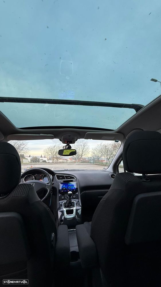 Peugeot 5008 1.6 HDi Executive JLL17 - 6