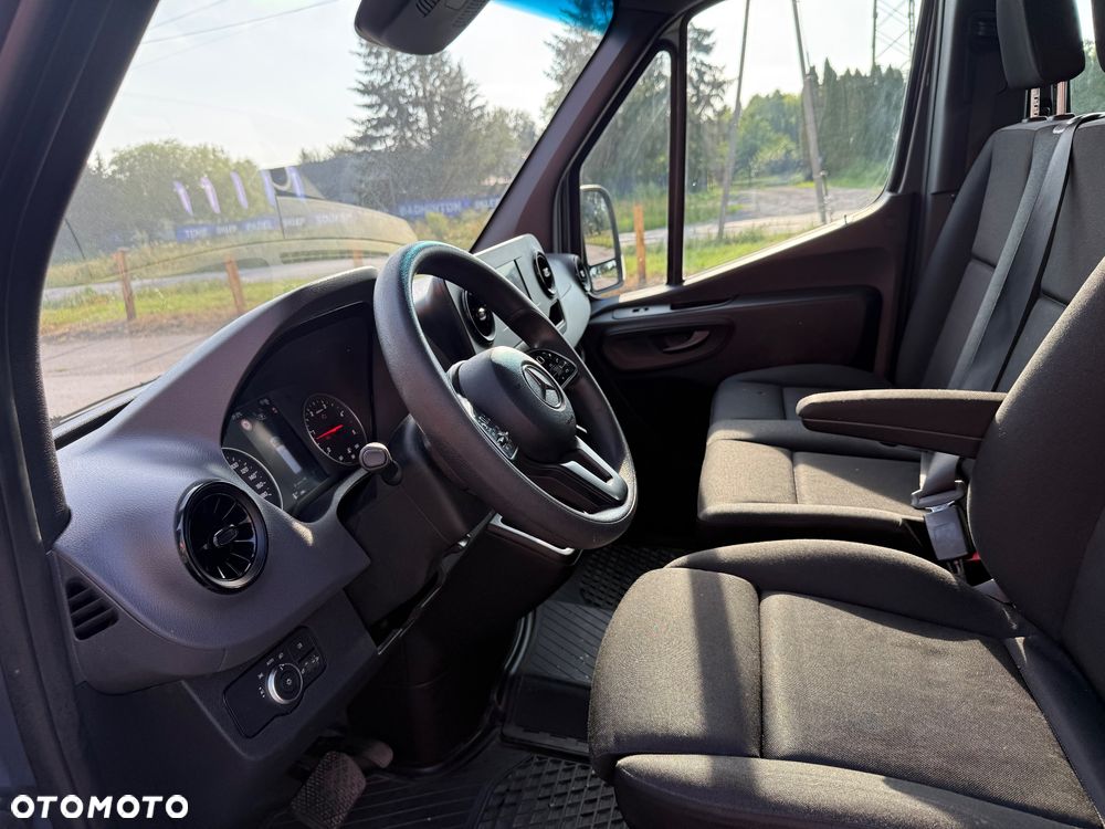 Mercedes-Benz Sprinter 319 L2h2 Brygadowka 6 osób 3.0 190 km Automat - 22