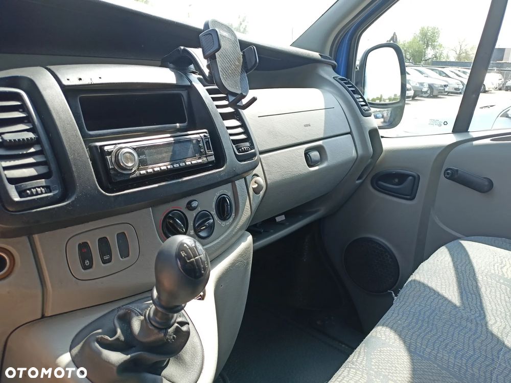 Renault Trafic - 13