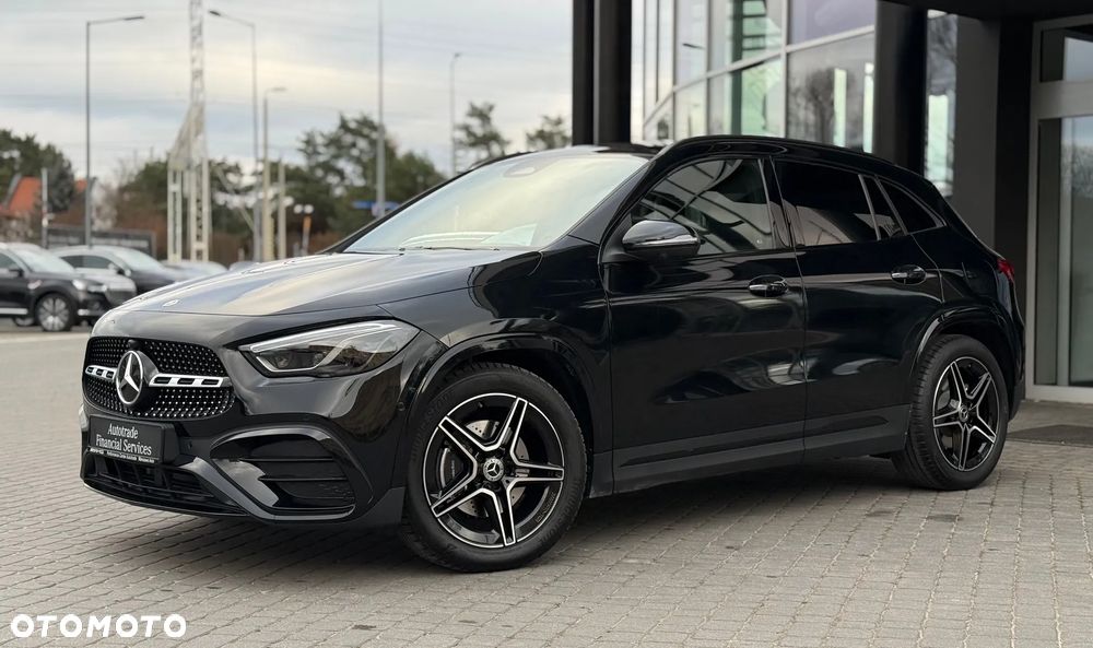 Mercedes-Benz GLA 220 4Matic 8G-DCT Edition AMG Line - 2