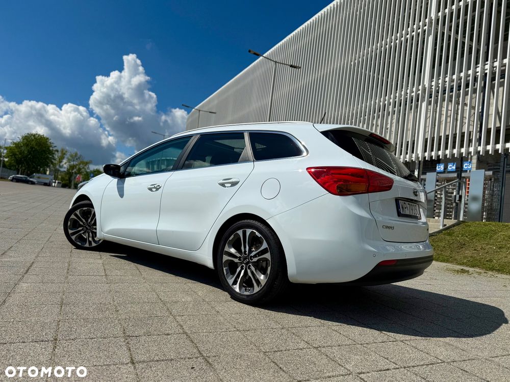 Kia Ceed 1.6 CRDi 128 Platinum Edition - 5