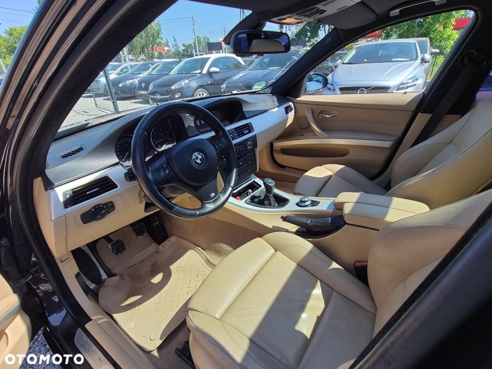 BMW Seria 3 - 26