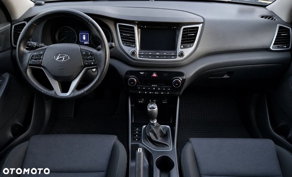 Hyundai Tucson 1.7 CRDI BlueDrive Style 2WD - 5