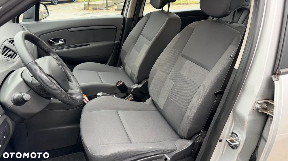 Renault Scenic 1.6 16V 110 TomTom Edition - 12