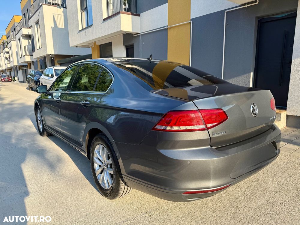 Volkswagen Passat - 3