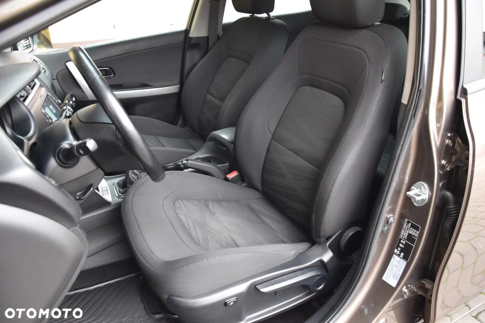 Kia Ceed 1.4 CVVT Dream Team Edition - 20