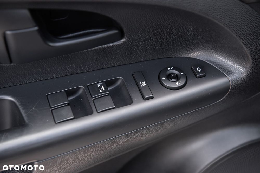Kia Venga 1.4 CVVT Titanium Collection - 16