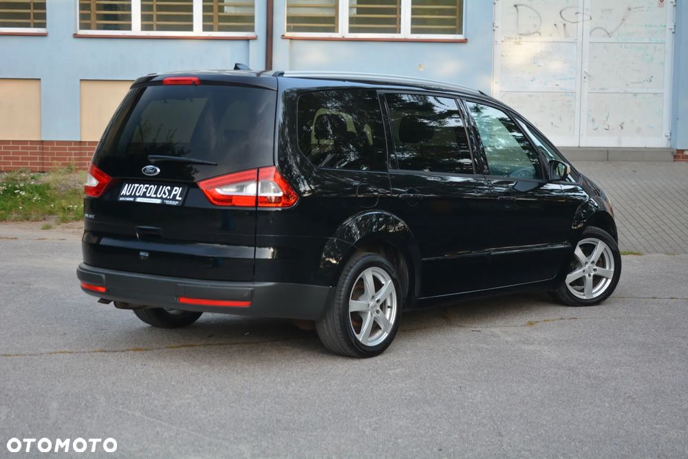 Ford Galaxy - 12
